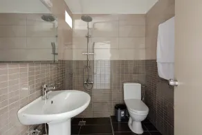 FabView Studio Apartments - Image 3