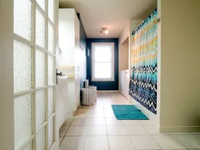 Old Lévis-2 Bedrooms-Terrace-12 min to Old Québec Ferry-WiFi-Air Conditioning - Image 3