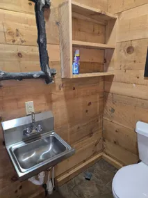 Pebble Creek Magical Retreat 2BR 1.5BA Shelter on Stream. Camp/Sleep 10/Linens - Image 3