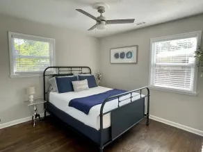 Hidden Gem!  The Hogspitality House- Perfect Cottage- 5 min to Univ of Arkansas! - Image 5