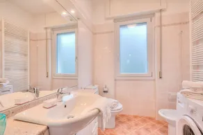 Zio Enry Terrace Apartment Orta Lake - Image 3