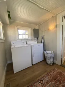 Dog Friendly with Private Fenced Yard, close to CSU and Old Town - Image 2