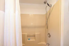 5 min to Colgate - Waterfront - Sleeps 8 - Image 5