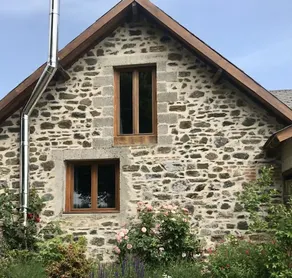 Lovingly renovated bread oven - Image 5