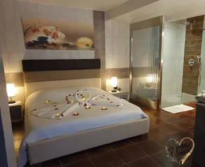 La Pépite d'Amour, villa 5 étoiles, spa privatif, sauna, piscine privée à volonté ! - Image 2