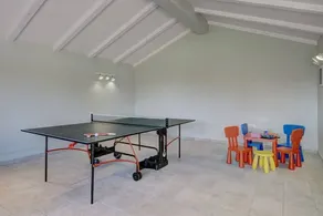 Quietly situated villa with pool for 9 persons - Image 2
