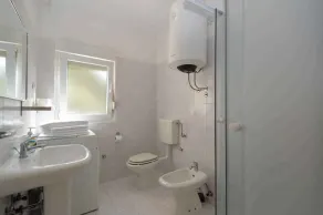 Holiday apartment with barbecue - Image 2