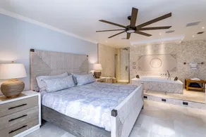 Whole Luxury Pool & Spa with Amazing Features & Stunning Backyard - Image 3