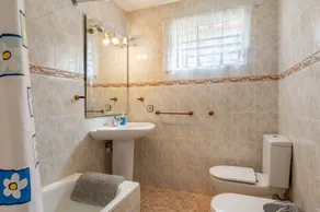 Casa de vacaciones 'Luna Azul' con piscina privada, terraza privada y Wi-Fi - Image 3