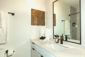 Cozy Comfortable Asheville Couple's Getaway - Image 2