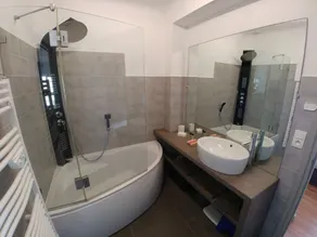 Appartamento 120 m² con vista e accesso diretto sul mare - Image 3