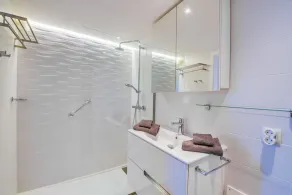 Nouveau, ensoleillé, excl. Appartement de vacances sur la plage à 4 WLA - Image 3