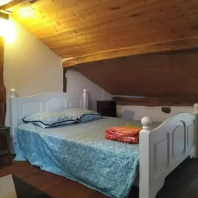 Gite til 5-8 personer, swimmingpool, absolut rolig, panorama på Pyrenæerne. - Image 5