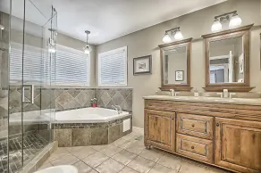 6 Bedroom Executive Cottage near Innisfil Beach Park - Image 3