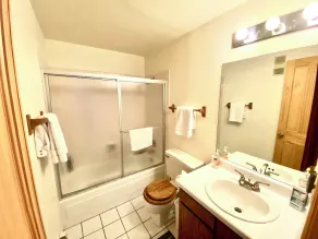 Golf & Ski Townhome in Avon, Colorado - Image 4
