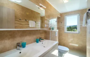 Awesome Apartment In Vrboska With Wifi - Image 2