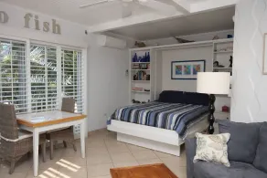 La villa \"Nest\" - 2Bed / 2Bath, vue imprenable sur la baie, terrasse privée, quai pour bateaux! - Image 4