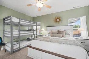 Private heated pool/hot tub, pickleball mini golf. 9 Bdrms. 4 bath. EV charger. - Image 4