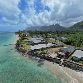 Punaluu Paradise Beach House \"real ocean front\"  - Image 5