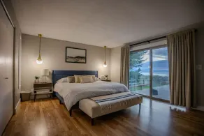 Oceanfront Family Retreat - Image 2