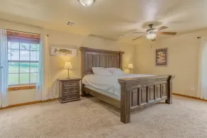 Private Large Cabin Retreat Near Lake Murray Oklahoma. Clean and Well Maintained - Image 5