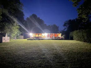 Heros Hideaway, private 1acre flat grassy yard, majestic sunsets - Image 5