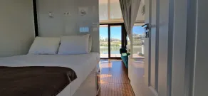 Floating House in a private marina 25 min from Porto - Image 5