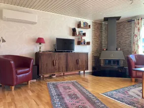 Großzügiges Ferienhaus  in unmittelbarer Wassernähe in Småland - Image 2