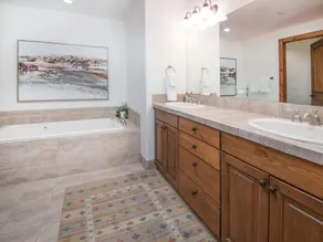 Charlie's Slopeside: Ski-In/Out, Sleeps 10, 2 Master Suites, Pool + Hot Tub, Alpine Club - Image 3