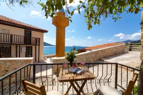 Gizli is studio apartment on beach front in amazing location in old town - Image 5