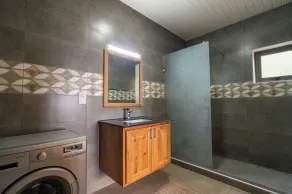 Sorento Holiday Apartments - Image 5