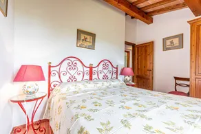 A 250-square-meter country house. View of the sea and vineyards - Image 3