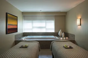 2 Connecting Suites at a 4.5⭐️ Hotel - Image 4