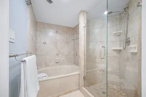 CBC 1-10B –Gulf Front Beauty with pool, hot tub, gym & pickleball! - Image 4