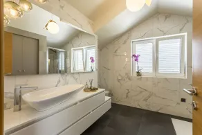 Villa Fox Exclusive - Image 3