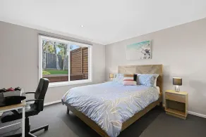 Superbly situated on the southern peninsula and sleeping 8 guests - Image 5