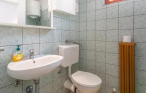 Cozy Apartment In Malinska - Image 3