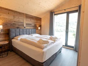 Modern apartment with two bathrooms, in nature - Image 5