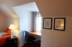 Two Bedroom airy modern apartment - Green Door - Image 3
