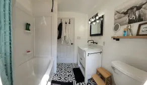 King Bedroom, Outdoor Cabana w/ Bed Swing, Quiet House Minutes to D/T Louisville - Image 3