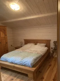 Gîte Chalet Champêtre Avec Parc 2 Hectares Avec Étang et Face au lac - Image 3