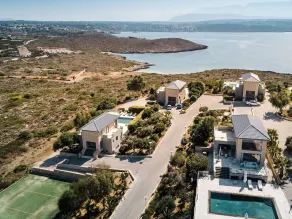 Luxury villa in the charming Akrotiri peninsula - Image 5