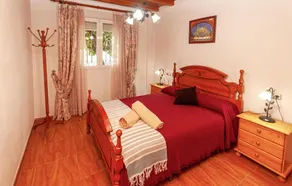 Cozy home in Montefrio - Image 4