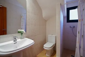 Terraced house at Pals with garden, pool & jacuzzi - 600m Beach (GR 4H 110) - Image 3