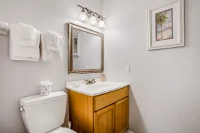 Charming Condo w/ Pool – Close to the Beach, Near Lighthouse & Downtown - Image 4