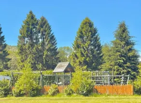 Tranquil Cabin Retreat- Sleeps 2, Parking - Image 2