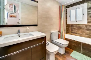 Nice apartment in front of the port of Blanes with spectacular views of the sea. 6 pax, free wifi. Vivalidays Es Blau. - Image 2