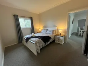 Hillcrest Farm Stay affordable 2 bedroom apartment - Image 5