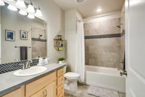 Elegant Loveland Condo < 5 Mi to Old Town! - Image 5