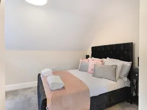 4 bedroom accommodation in Mundesley - Image 5
